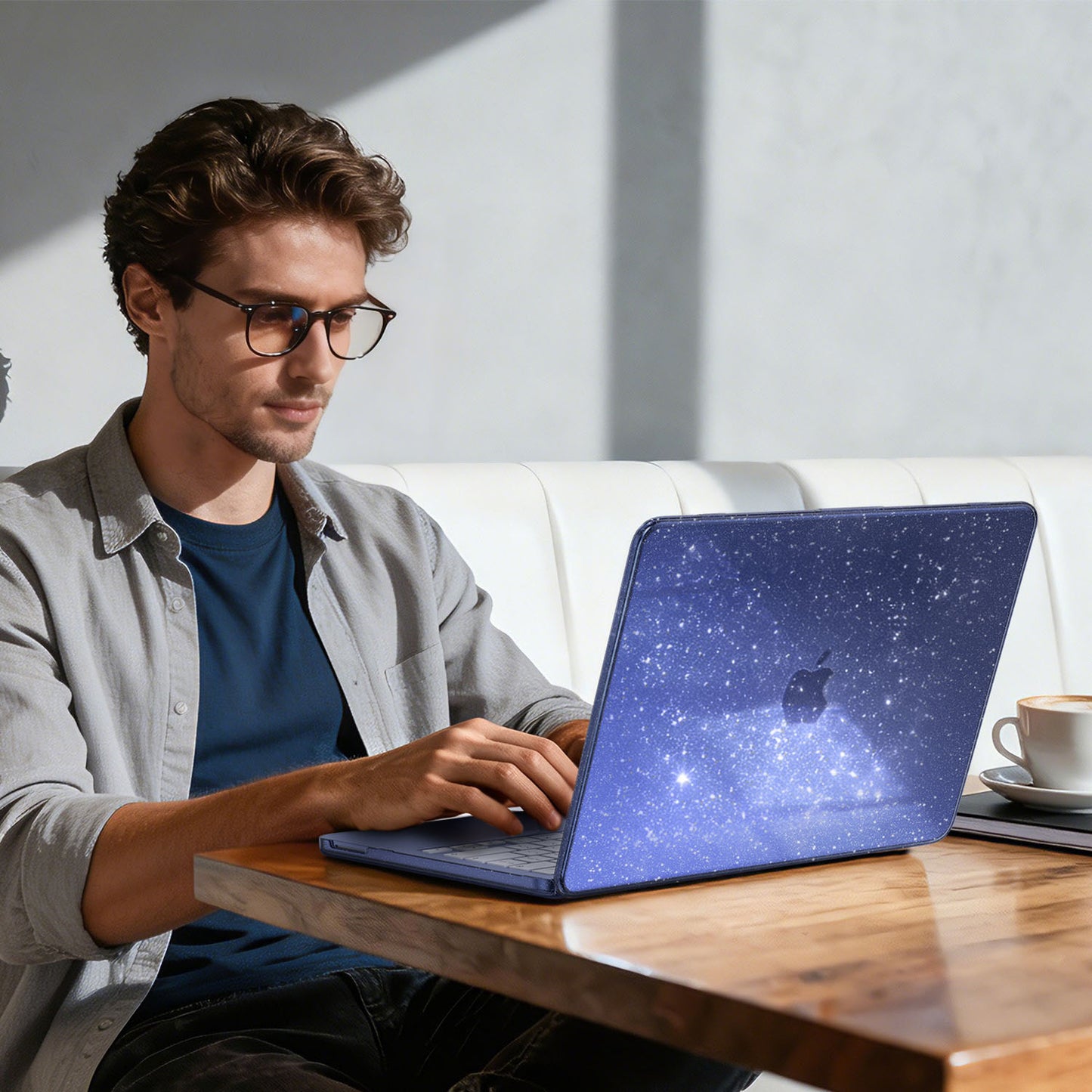 EooCoo Sparkly Case for MacBook Neo